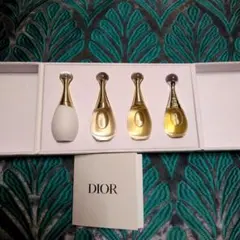 新品　Dior ディオール ノベルティー 香水4本セット バースデーギフト