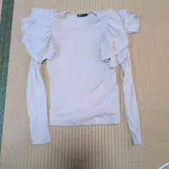 ZARA フリル袖 Tシャツ Mサイズ ライトベージュ