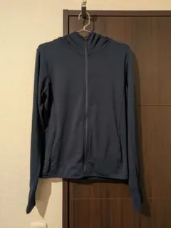 エアリズムuvカットパーカー ネイビーＬサイズ