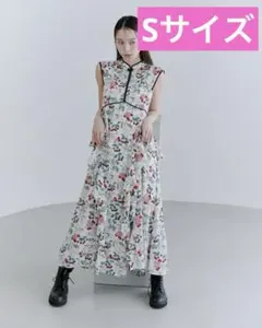 6月3日迄 Herlipto Talia Floral Dress - メルカリ
