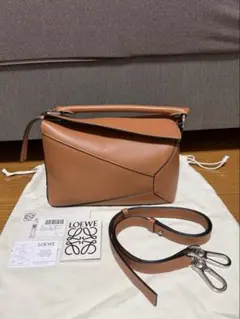 ルナ様専用　ロエベ　LOEWE パズルバッグ　スモール　タン　超美品のサムネイル