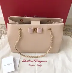 フェラガモ チェーン トート ショルダー バッグ ベージュ