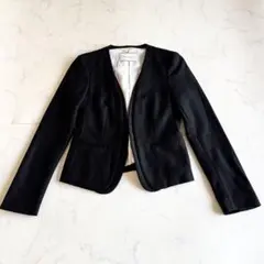 やす　【新品】CINDYジャケット＋【極美品】CINDYスカート BEIGE，(ベイジ)のCINDY / ダブルカラージャケット通販 Marisol