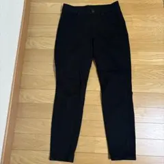 UNIQLO ブラック スキニーパンツ Sサイズ