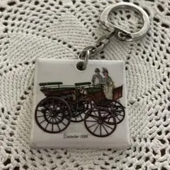 フレンチキーホルダー 陶器製 Daimler 1886 Chadenac