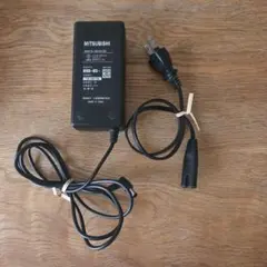 MITSUBISHI ACアダプター UZA130-1221のサムネイル
