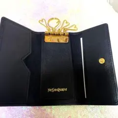 希少　未使用　美品　イブサンローラン　キーケースのサムネイル