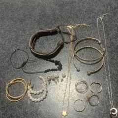 ネックレス、ブレスレット、ピアス、リング１４点セットまとめ売り　転売歓迎