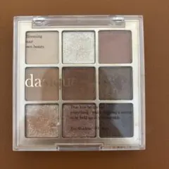 dasique アイシャドウパレット 9色入り