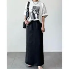 しまむら　yumi✖Rafraf　サテンナロースカートのサムネイル