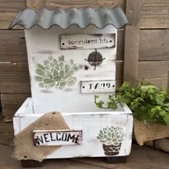 木製プランター 屋根付きのサムネイル