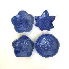 青い花形陶器の小皿4点セット