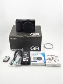 美品 RICOH GR IIIx コンパクトデジタルカメラ