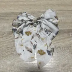 パール装飾付きリボンバレッタ