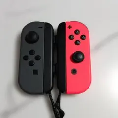 任天堂スイッチ　ジョイコン　Joy-Con 左右セット　動作OK　ストラップ付き
