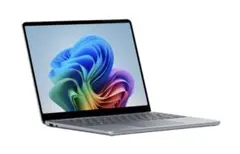 や*だ様 【新品未開封】Surface Laptop 13インチのサムネイル