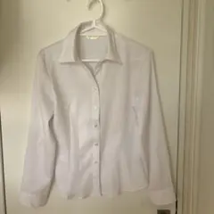 レディース　白シャツ