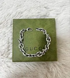 GUCCI シルバー ロゴチェーンブレスレット