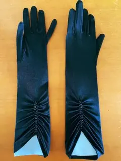 新品未使用 黒ロング手袋 サテン調 日焼け対策 約29cmのサムネイル