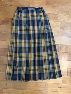 チェック柄プリーツロングスカート