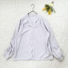 グラシア　パールボタンＶネックブラウス　L パープル　大人上品　ゆったり　薄手のサムネイル