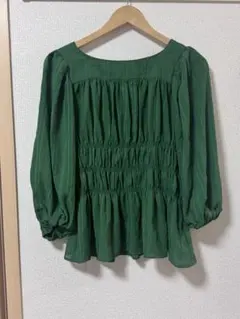 LOWRYSFARM グリーン トップス サイズF