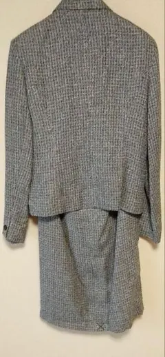 新品未使用　レディーススーツ3点セット