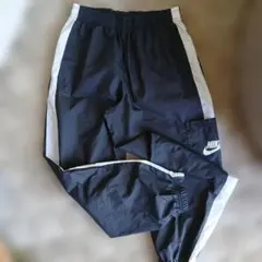 Nike ブラック トレーニングパンツ　子供１５０