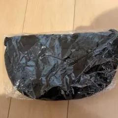 カルディ　いちごバッグ　未使用 黒 ナイロン ショルダーバッグ