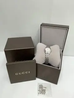 ★ GUCCI ★腕時計 クォーツ シルバー文字盤✨美品✨のサムネイル