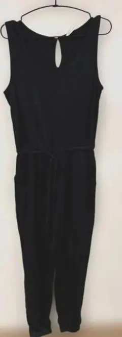 KIRUNDO ブラック オールインワン M