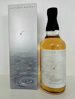 BLENDED WHISKY √ ルート ウイスキー 700mlのサムネイル