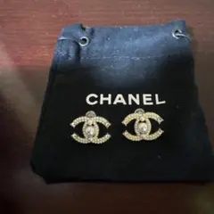 CHANEL CCロゴ スタッドピアス　ノベルティ