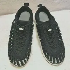 ✨極美品✨KEEN UNEEK O3 ブラック ユニークオースリー 23.5cm - メルカリ
