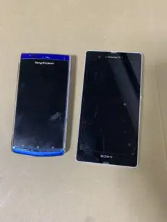 Xperia SO-02Eと Xperia SO-02C の携帯電話セットのサムネイル