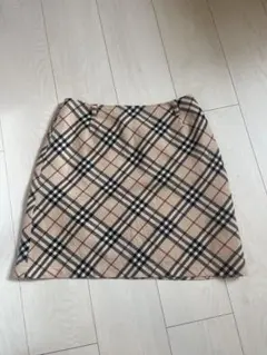 Burberry チェック タイトスカート ミニ丈のサムネイル