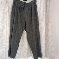 チェックズボン