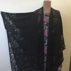 タグ付き新品未使用品　レースポンチョ風カーディガン　ブラック