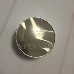 【未使用】VELY VELY クッションファンデ 21号 ライトのサムネイル