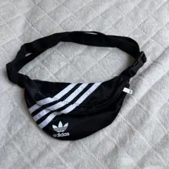 adidas ウエストポーチ
