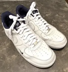NIKE AIR FORCE 1 '07 LV8／ホワイト＆ネイビー28.5cm