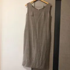 膝丈ワンピース