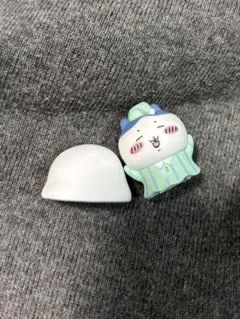 ちいかわ　スヤスヤＺｚｚ…ますこっと　ハチワレ　バンダイ　ガチャガチャ