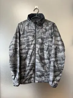 オークリー ウォームジャケット ブラックカモ　　Sサイズ 412584