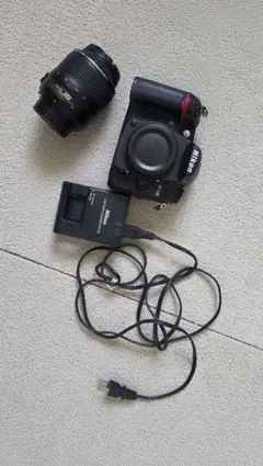 ​【美品・動作確認済】Nikon D7000 ＋ 標準ズームレンズキットのサムネイル