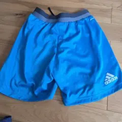 adidas ハーフパンツ 150 青