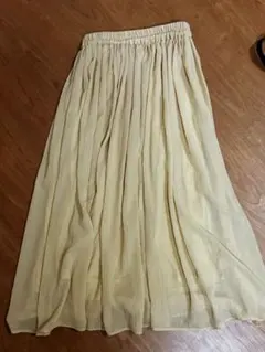 涼しげなくすみイエロー ロングフレアスカートのサムネイル