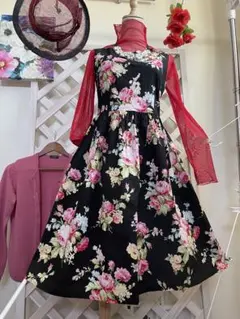 ⭐︎MINATONO TENRANKAI ⭐︎ みなとのてんらんかい　　花柄ワンピ