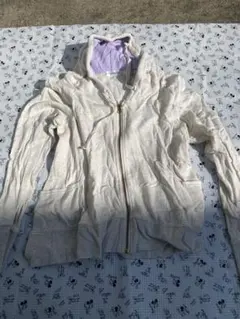 3点まとめて30%オフ春先取りコーデセール ホワイトジップアップ　パーカー