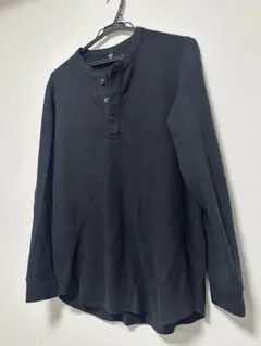 UNIQLO ワッフルヘンリーネックTシャツ